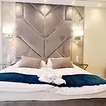 Adonis Apartment Swinoujscie