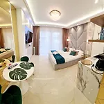 Apartment Adonis