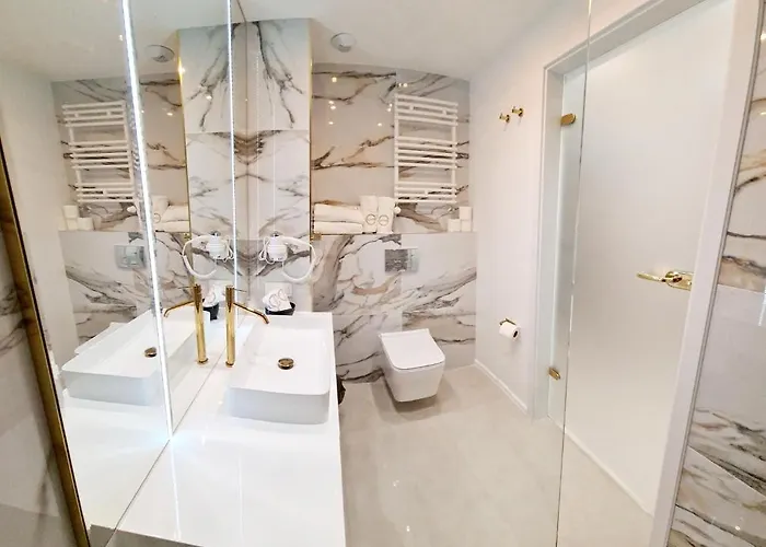 Adonis Świnoujście (Swinemünde)